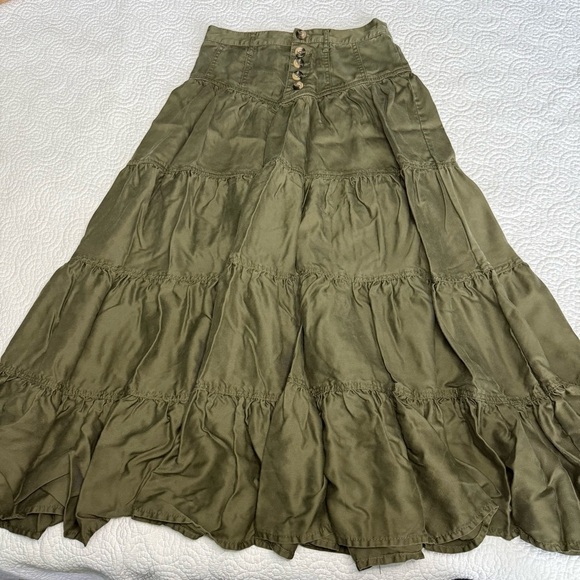 Maeve Lainey Tiered Maxi Skirt size 4 - Picture 9 of 16